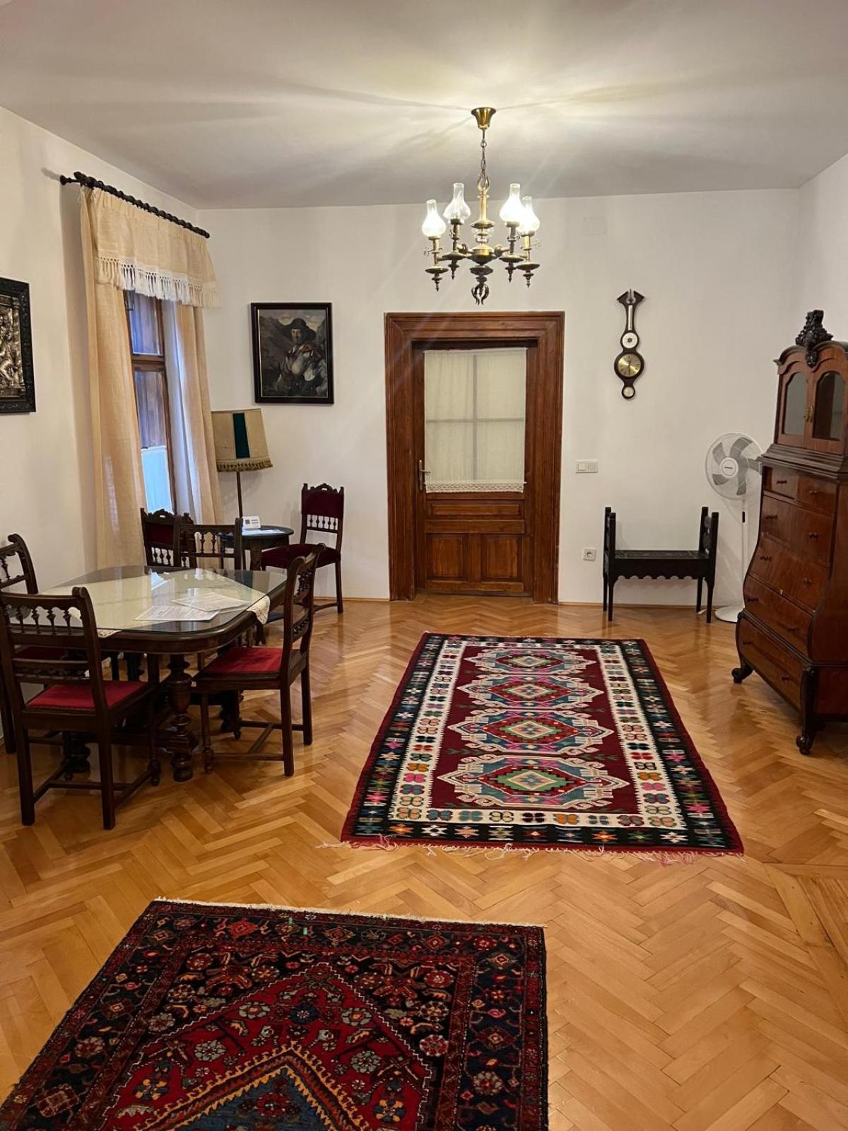 Casa Livia Brasov Lejlighed Eksteriør billede