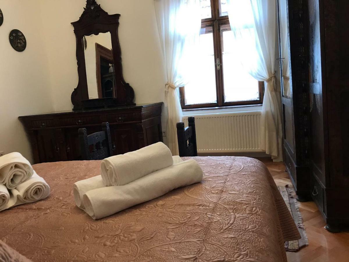 Casa Livia Brasov Lejlighed Eksteriør billede